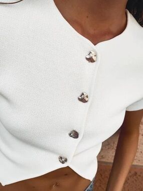 Zara White Short-Sleeve Knit Crop Top with Gold Buttons